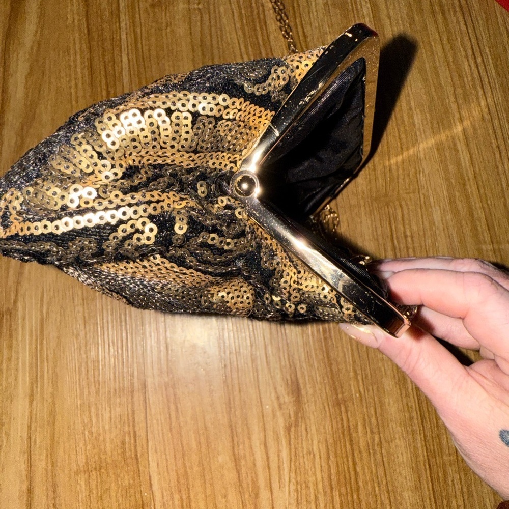 Lulu Townsend Gold & Black Sequin Evening Clutch with Chain - Picture 2 of 15